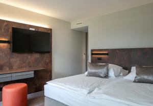 Standard Twin Room room in Metropole Swiss Quality Hotel