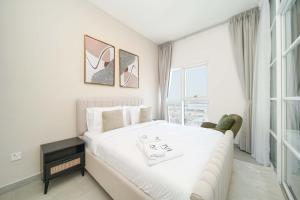 PVH - Mesmerizing 2BR - Golfville Dubai Hills