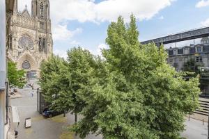 Appartements L Ange de la Cathedrale CathedraledeReims : photos des chambres