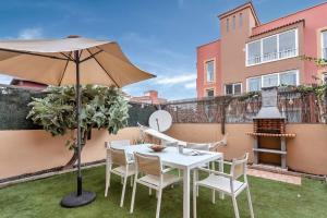 Las Dunas Corralejo Home with swimming pool