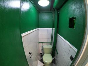 Poets sanctuary, 7 minutes walk from seaside