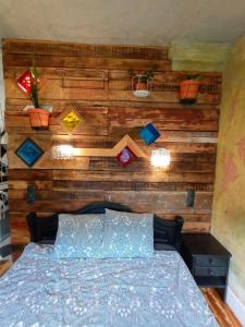 Poets sanctuary, 7 minutes walk from seaside