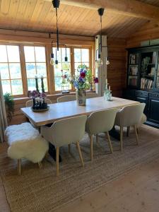 Luxury family house "Berg" with outdoor sauna, hot tub and lake view