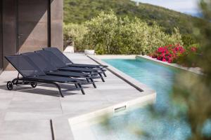 Villa Panoramica with heated pool and sauna