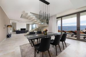 Villa Panoramica with heated pool and sauna