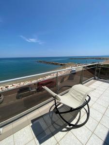 Appartements Spacious air-conditioned duplex with 270 degree sea views : photos des chambres