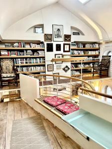 118 A Perfect Blend of Charm and Luxury