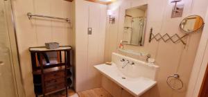 118 A Perfect Blend of Charm and Luxury