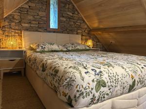 Maisons de vacances Gites sur Le Causse de St CHELS, charme sport et detente : photos des chambres