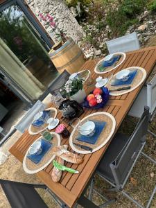 Maisons de vacances Gites sur Le Causse de St CHELS, charme sport et detente : photos des chambres