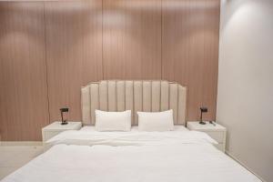 Mabaat-Superior 2BR-Al Yasmin 606