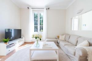 Villas 140m Villa with Pool Near Cannes : photos des chambres
