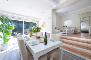 Villas 140m Villa with Pool Near Cannes : photos des chambres