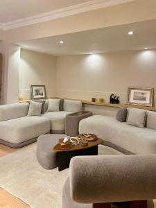 Cosy 2BR near Greek Embassy, Zamalek heart