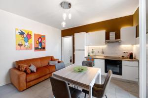 Diamond House Holiday