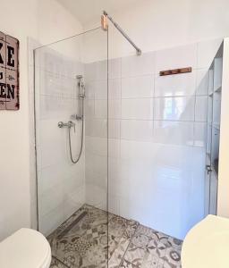 Standard Apartment by Hi5 - Károly 23