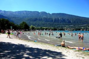 Appartements Lac d'Annecy T2 grand jardin : photos des chambres