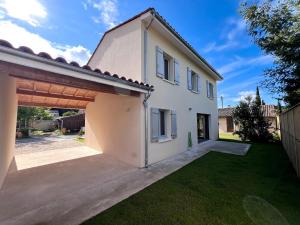 Maisons de vacances Maison Libourne 2 Chambres : photos des chambres