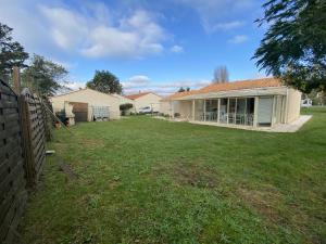 Maisons de vacances La Maison des Pins pour 4 personnes : photos des chambres