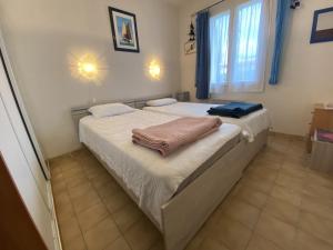 Maisons de vacances La Maison des Pins pour 4 personnes : photos des chambres