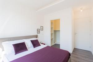 Central & Modern Apartments by Rent All Como