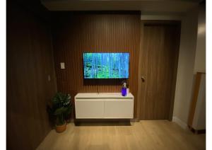 Cozy Urban Staycation Condo Unit