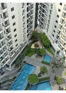 Cozy Urban Staycation Condo Unit