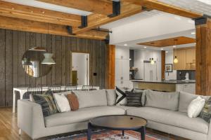 Alpine Cloud Retreat