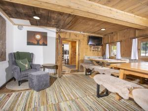 Holiday Home Hochzillertalblick by Interhome