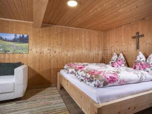 Holiday Home Hochzillertalblick by Interhome