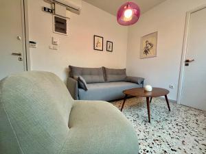 Monastiraki Panorama: Spacious City Living