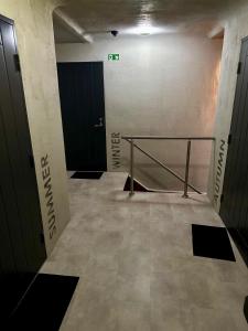 Four Seasons Apartments