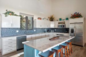 Serene Oceanview Villa with Pool