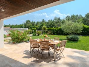 Holiday Home Roitelet by Interhome