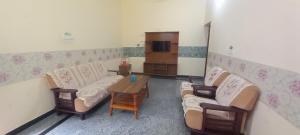 Agasthiya Home Stay - Aara
