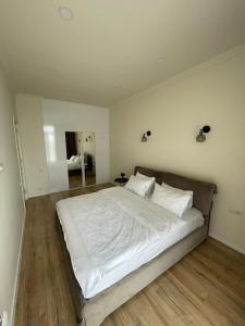 Bright & Airy Hideaway