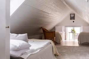 Renovated apartment with balcony in Visby