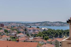 Luxury apart, beach, swimming pool, Okrug, Trogir