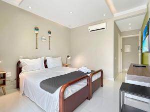 Piscina - 200m do mar - AC - 1 Suite com banheiro