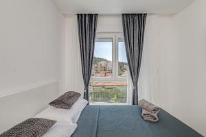 Luxury apart, beach, swimming pool, Okrug, Trogir