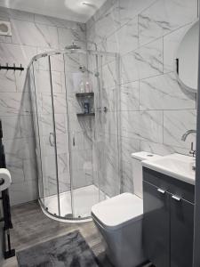 Double Room with Ensuite Bathroom