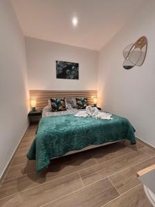 B&B / Chambres d'hotes L-Emeraude : Chambre Familiale Deluxe