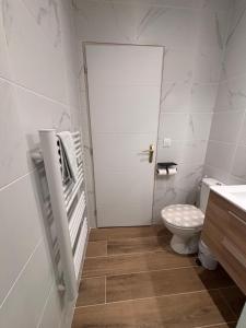 B&B / Chambres d'hotes L-Emeraude : photos des chambres