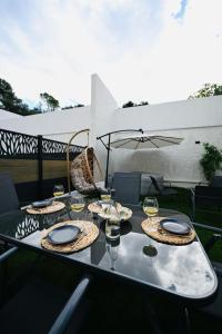 Appartements LE MUGEL cocooning SPA et proche calanques de Cassis : photos des chambres