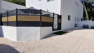 Appartements LE MUGEL cocooning SPA et proche calanques de Cassis : photos des chambres