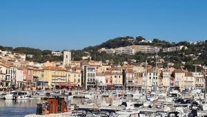 Appartements LE MUGEL cocooning SPA et proche calanques de Cassis : photos des chambres