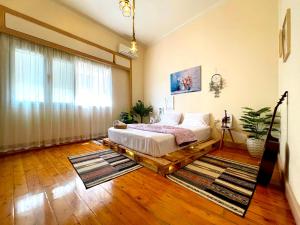 Woody Room in a sharing apartment