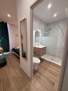 B&B / Chambres d'hotes L-Emeraude : photos des chambres