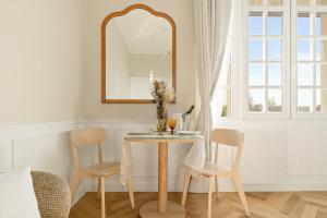 Appartements Le Manoir du Vert Galant : Studio Supérieur avec Vue sur le Jardin (2 Adultes)