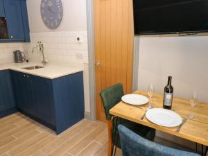 Courtyard Cottage Number 6